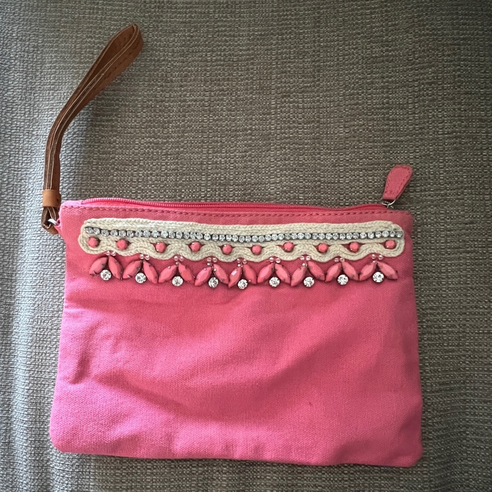 ANN TAYLOR LOFT BEADED WRISTLET